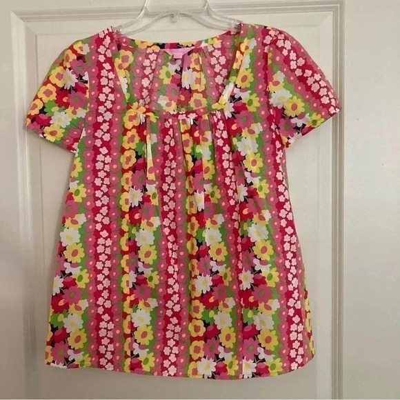 Lilly Pulitzer Tops - Lilly Pulitzer Daisy Floral Print Blouse Size XS
